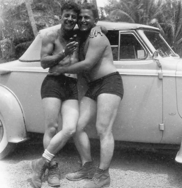 Muscle vintage glamour tugging